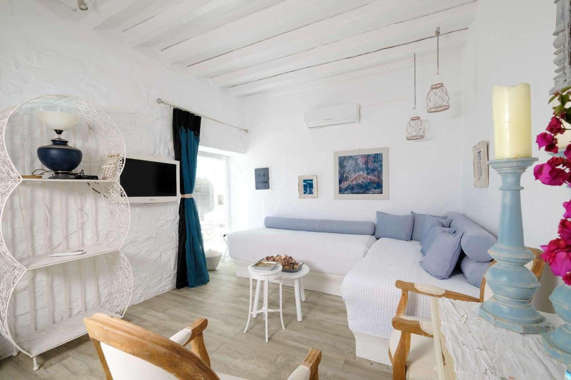 3 Paros All Season Villas Екстер'єр фото