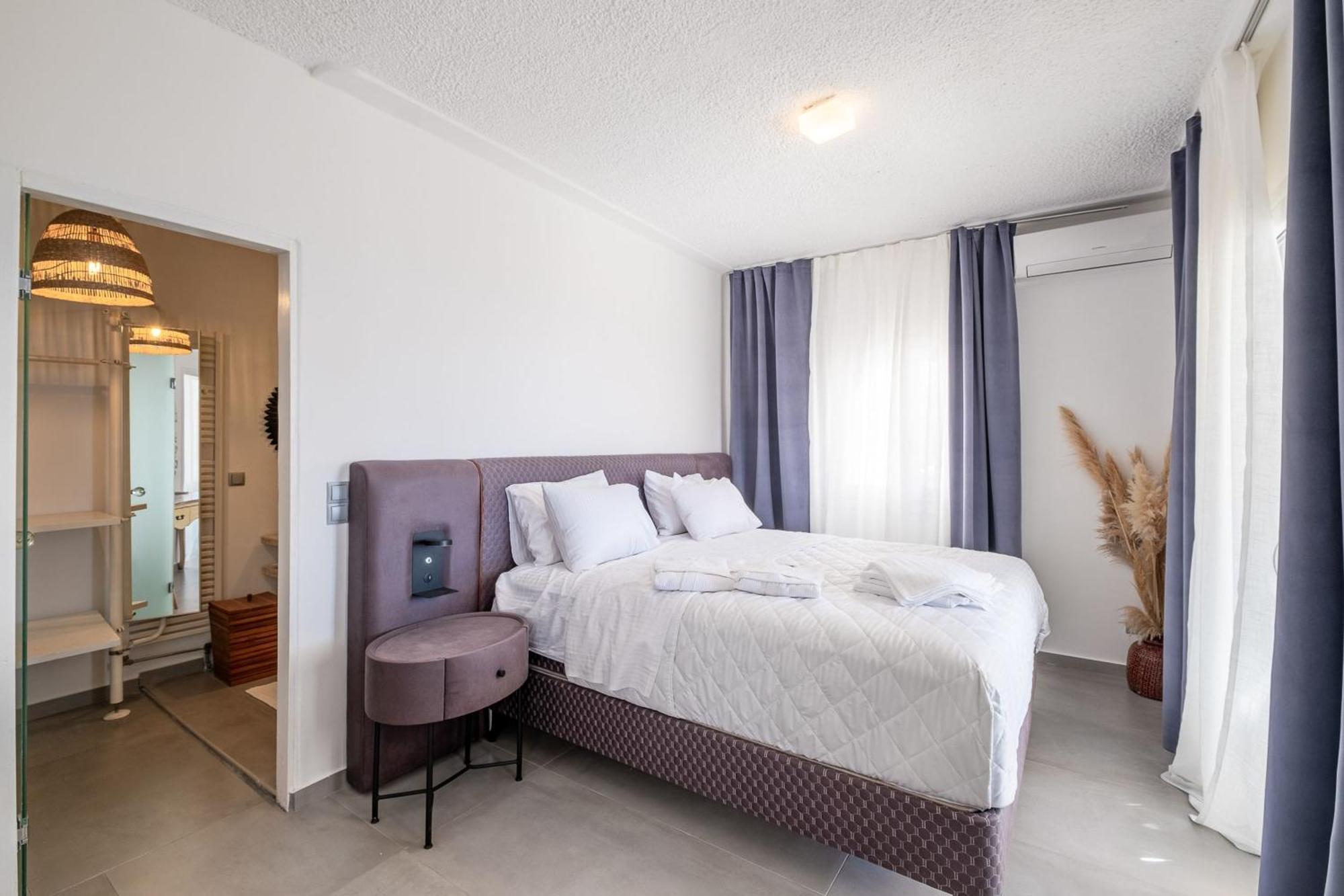 3 Paros All Season Villas Екстер'єр фото