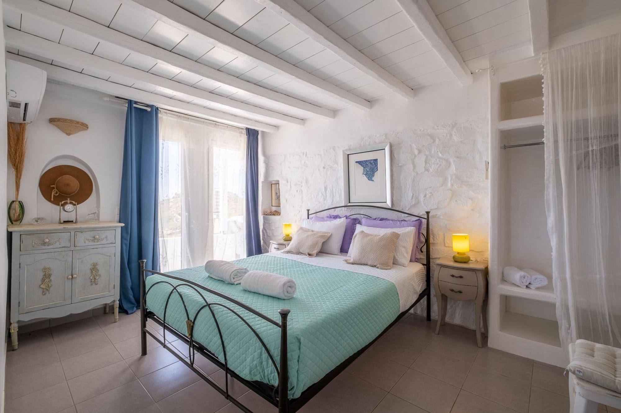 3 Paros All Season Villas Екстер'єр фото